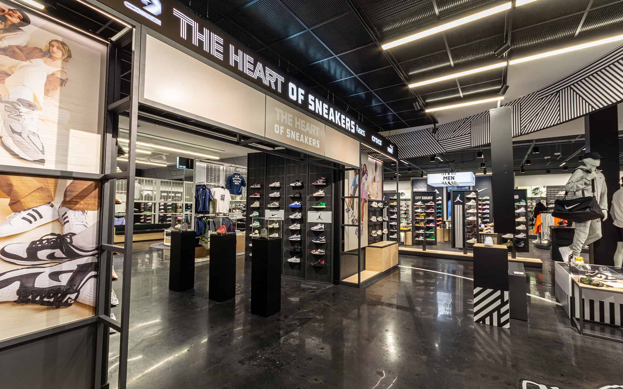 Interior shot of the Foot Locker store in Willowbrook Mall Interior shot of the Foot Locker store in Willowbrook Mall